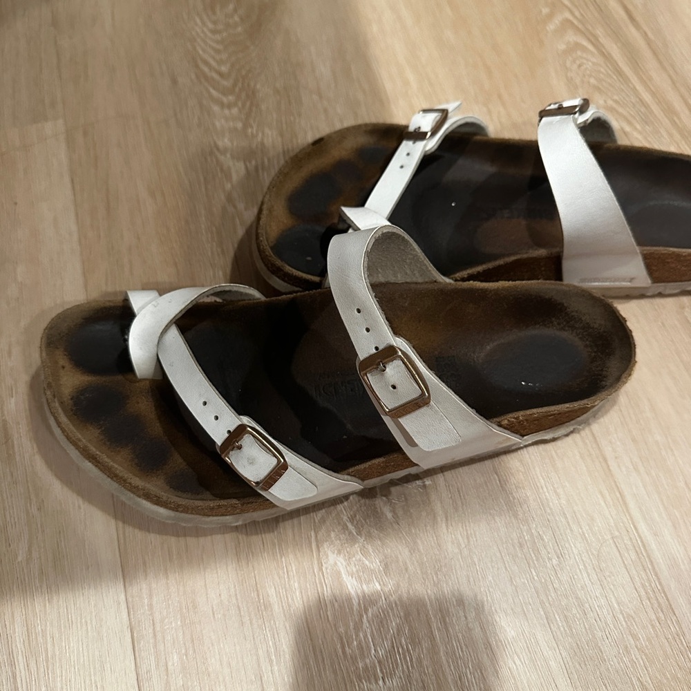 White Womens Mayari Birkenstocks - size 40, 9/9.5 US